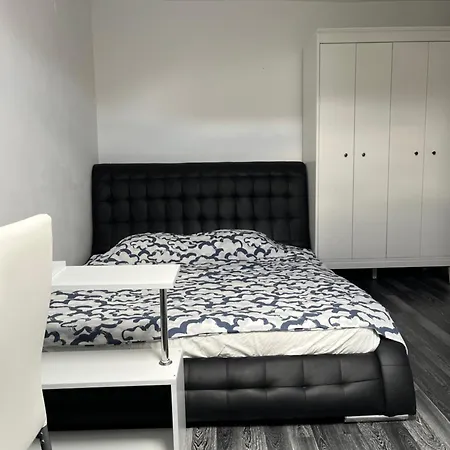 Mari's Cozy Duplex Bukarest