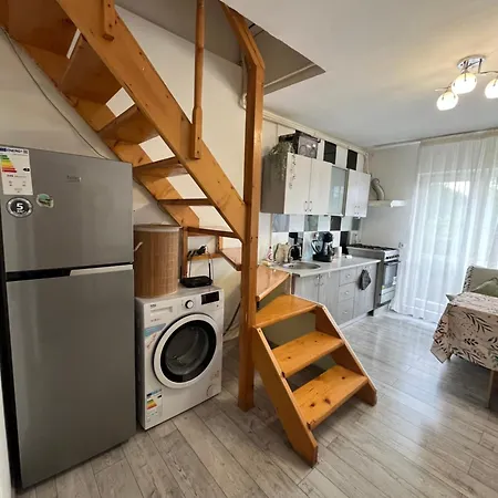Mari's Cozy Duplex Bukurešť